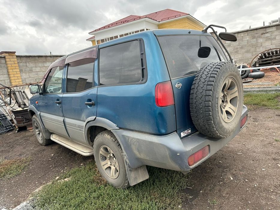 Продам Nissan Mistral