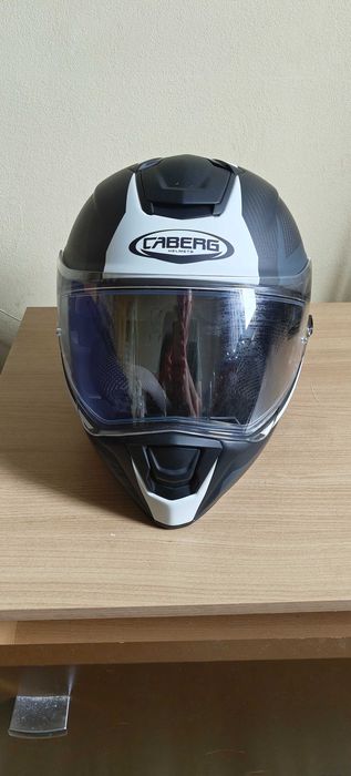 Женска каска за мотор