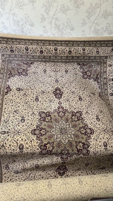 Продам ковер-миллионник. 8 х 3м