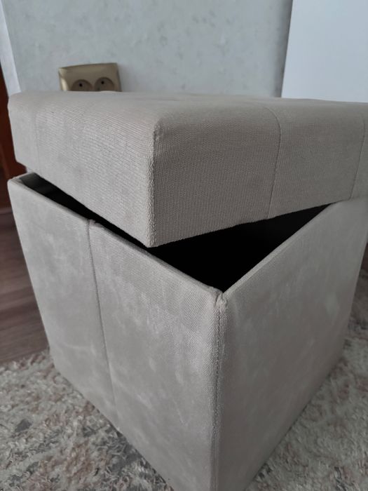 Пуфик прикроватный