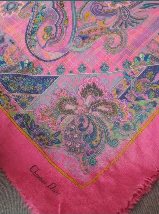 Esarfa/șal Dior, cașmir, 700 lei