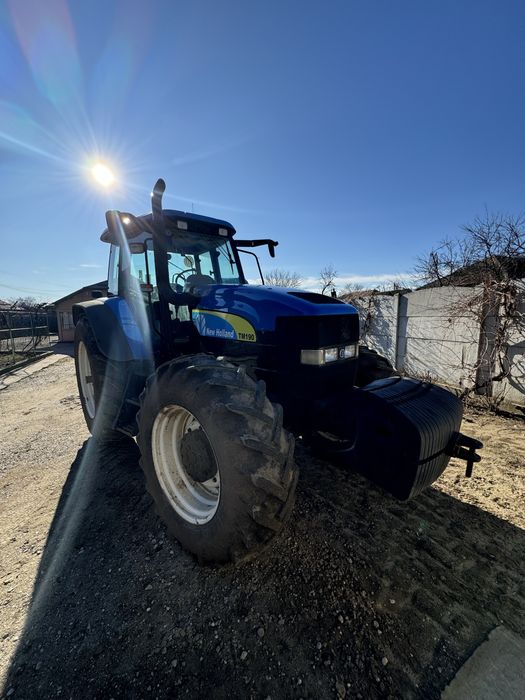 New Holland TM 190