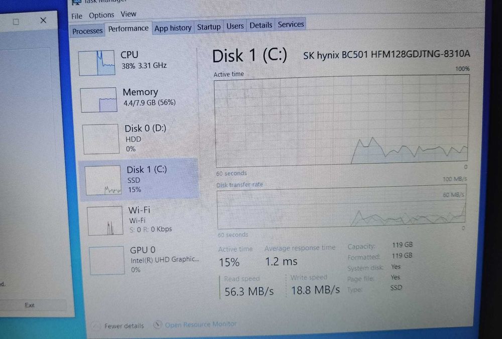 Laptop HP 250 G7, i3-8130U, 8gb RAM, 128 GB nvme ssd + 256hdd