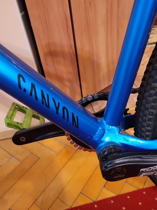 Dirt jumper Canyon stitched