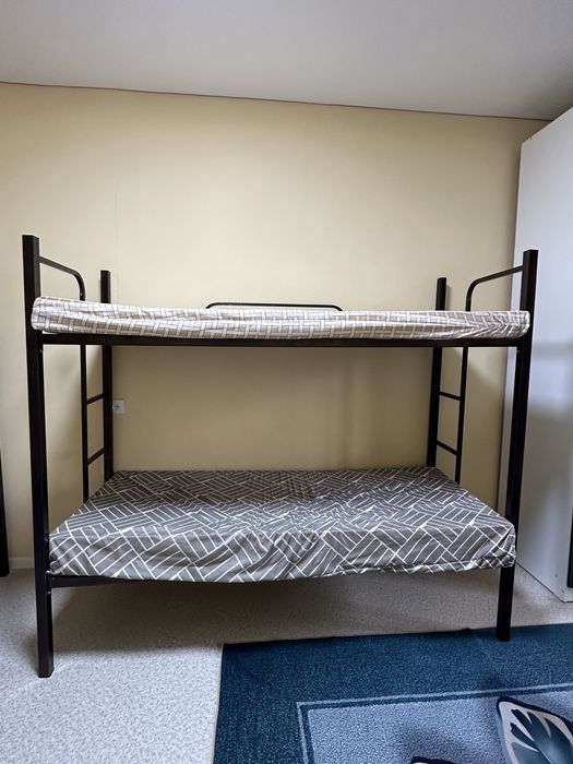 Двухъярусная кровать