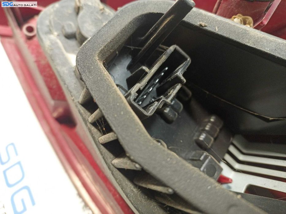 Stop Lampa Tripla cu LED Stanga Peugeot 207 Hatchback 2006 - 2015 Cod 9686566080 [L0179]