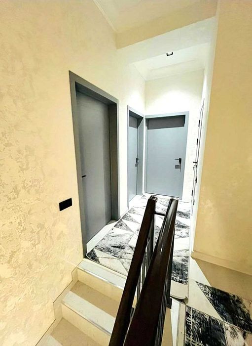 Срочно продается дуплекс квартира 6/3/4 140м2