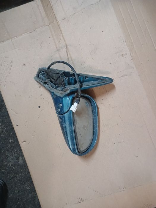 Зеркало Мазда MX3 в оригинале