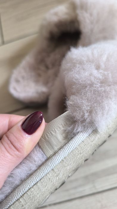 Пухени чехли от агнешка кожа 36