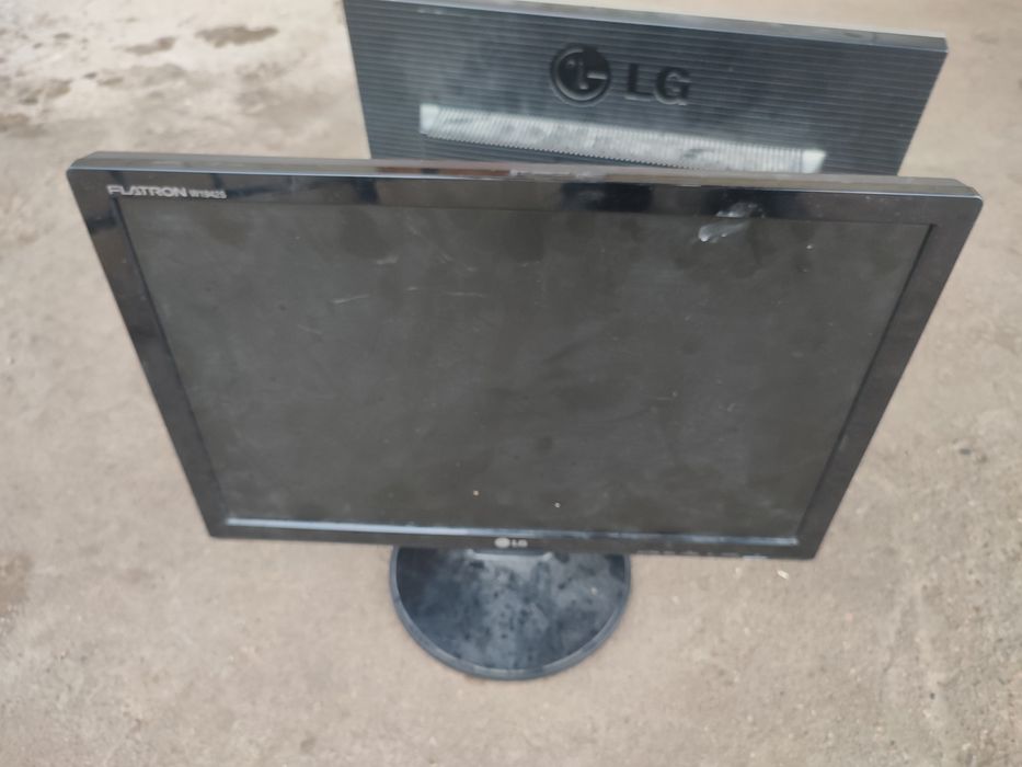 Продается монитор от компьютера