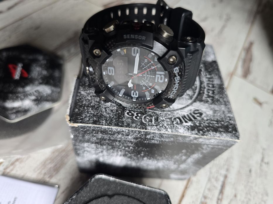 Часовник Casio GG-B100-1AER