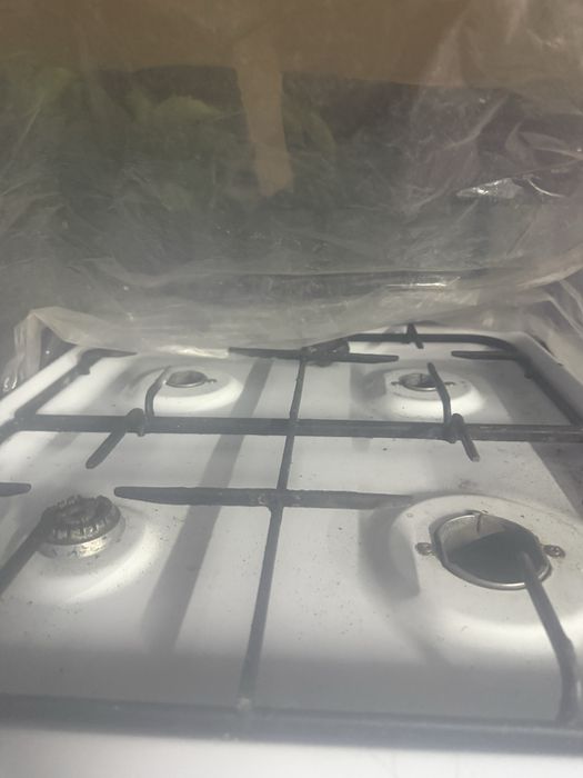 газовую плиту с духовкой
