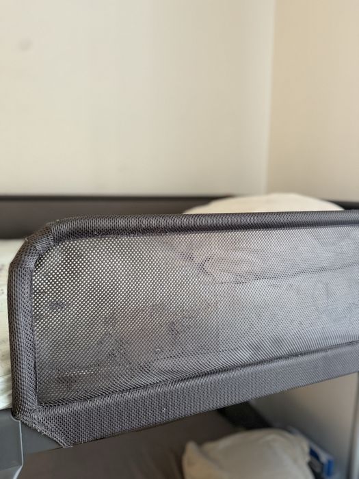 Продам кровать ikea с матрасами