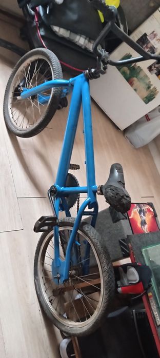 Bicicletă BMX ȘI SCHEIBORG la preț bun