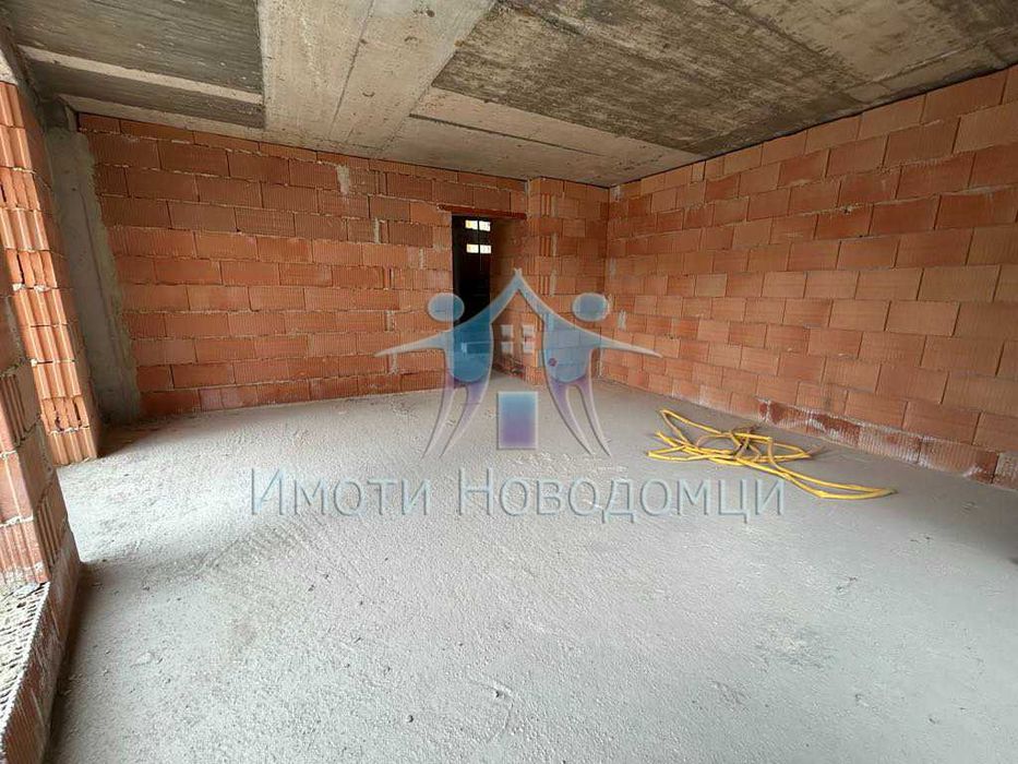 Продава се Двустаен апартамент в Шумен, Пазара - 78 кв.м за 1257 €/кв.м - Снимка #1