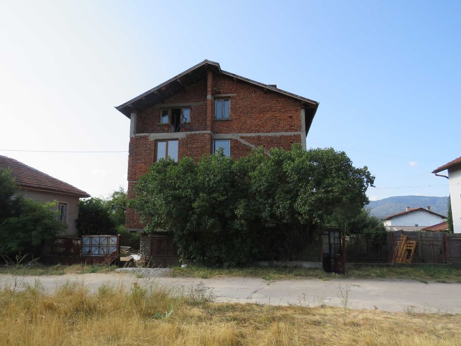 Продава се Къща в с. Рельово, Област София-област - 57 кв.м за 1316 €/кв.м - Снимка #1