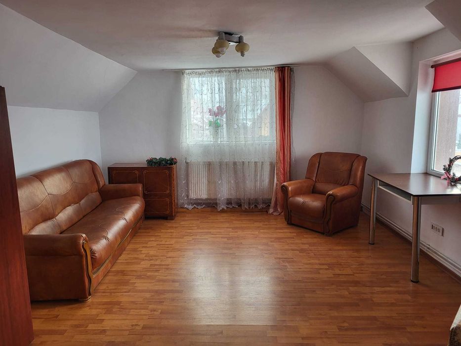 Vand casa saseasca cu garsoniera Com. Bod, jud. Brasov