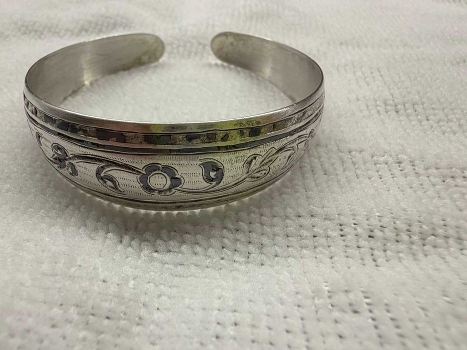 Сребърна гривна стил Кубачи