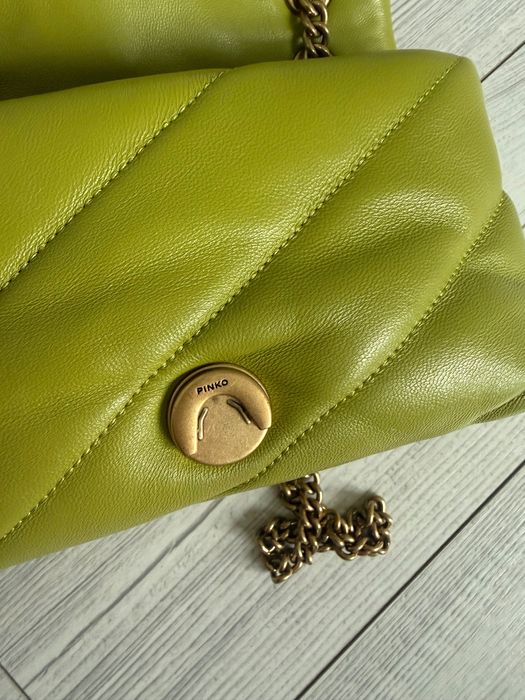 Кожена чанта Pinko Love Puff Baby