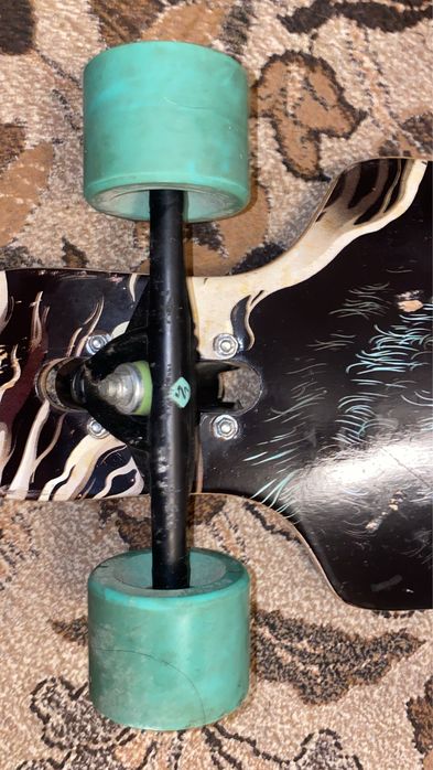 Longboard downhill