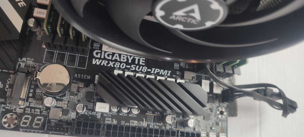 Kонфигурация AMD Threadripper PRO 3945WX