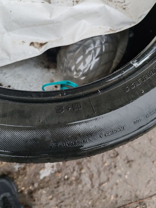 Vând cauciucuri m+s 255/50/19