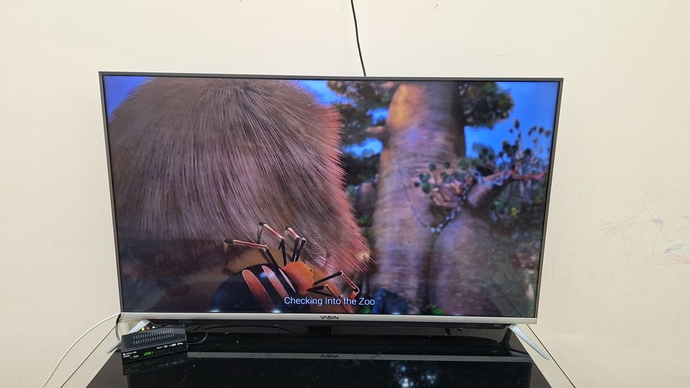 Продам Yasin телевизор