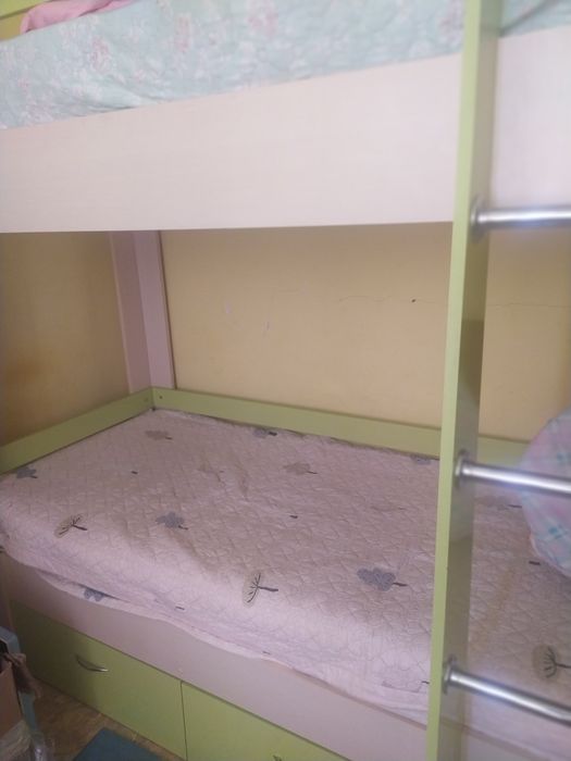 Продам детскую мебель