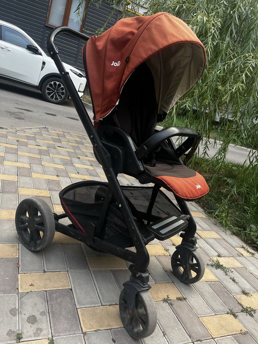 Продам коляску joie chrom