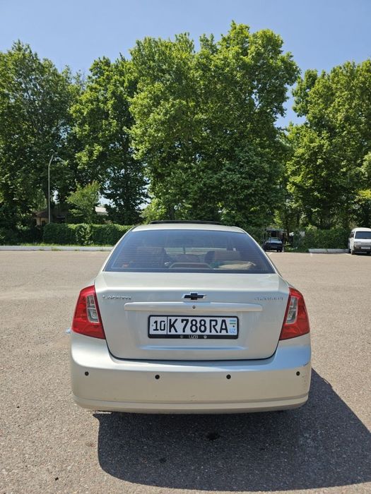 Lasetti avtamat 1.8