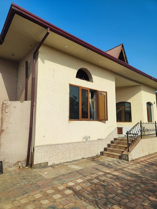 Ўртасаройда тезда хамма шароитга эга уй сотилади