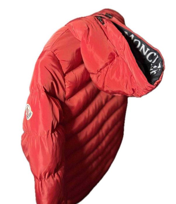 Разпродажба на женски якета.