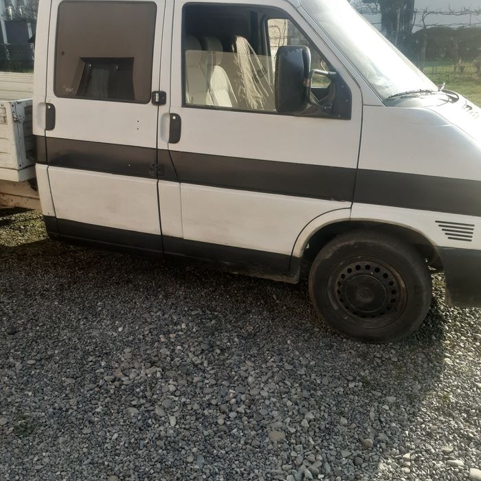 Vând camionetă Wolsvagen Doka T4