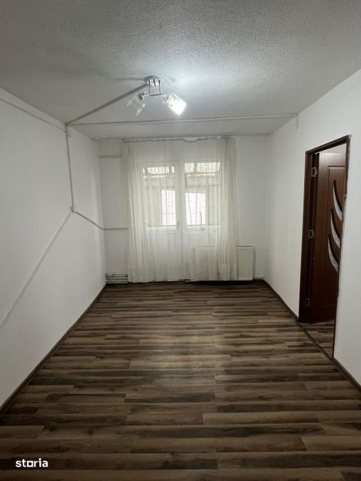 Oferim spre vanzare apartament recent renovat 2 camere-Zona Aleea Narc — fotografia 2