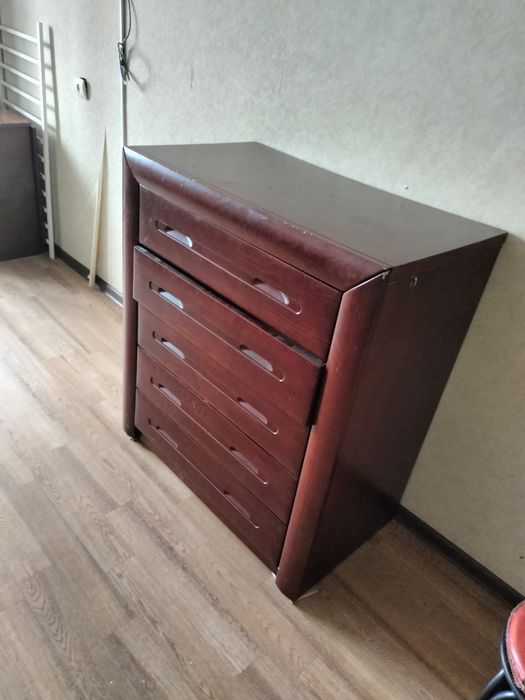 Отдам мебель срочно