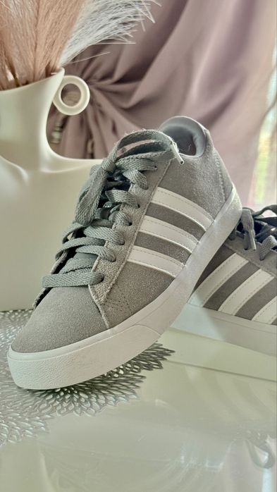 Детски кецове Adidas – като нови