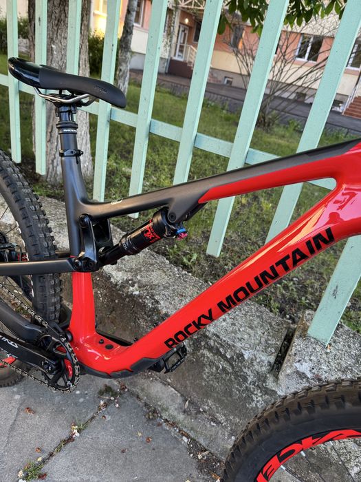 Колело MTB Rocky Mountain Carbon BC Edition не Scott Trek Specialized