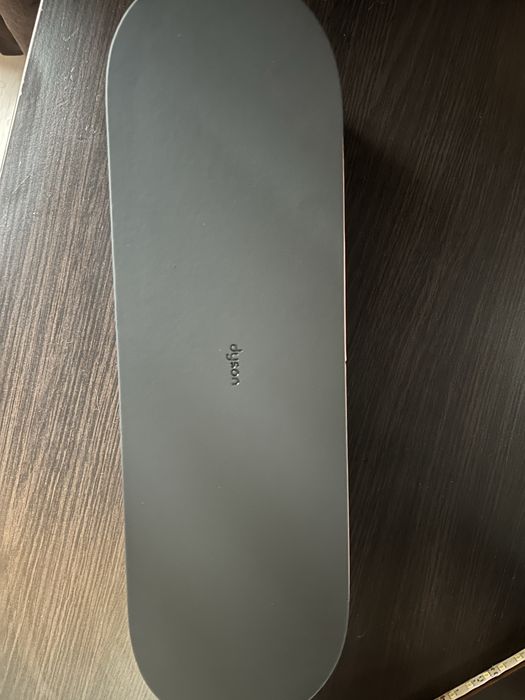 кутия за Dyson Airstrait