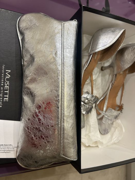 Set sandale Musette si geanta plic cu aspect impecabil