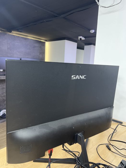 Монитор Sanc 75 герцов 35 000
