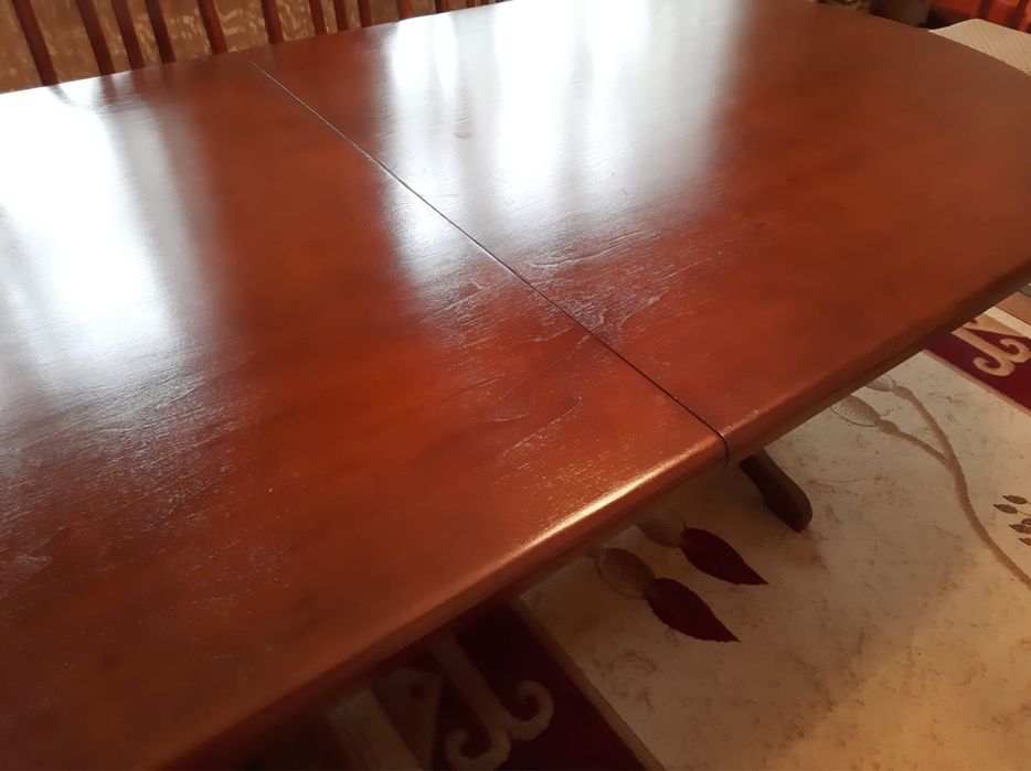 Стол из чистого дерева