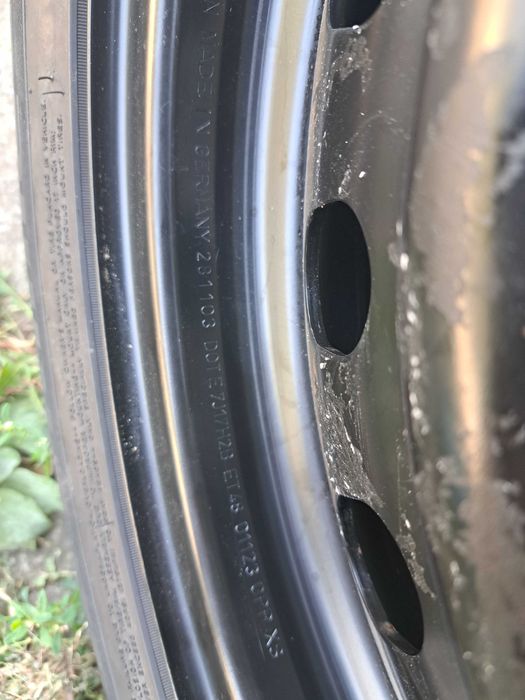 Продавам Резервна гума за Пежо 407 !Размер 215 55 17 Без забележки