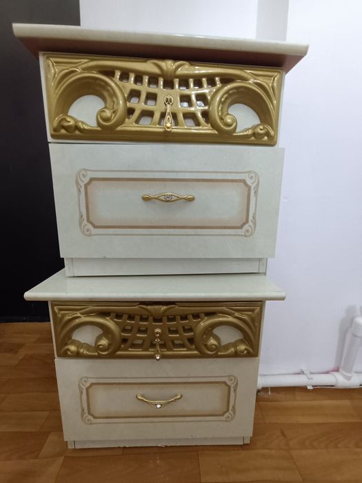 Продам комплект спальной мебели