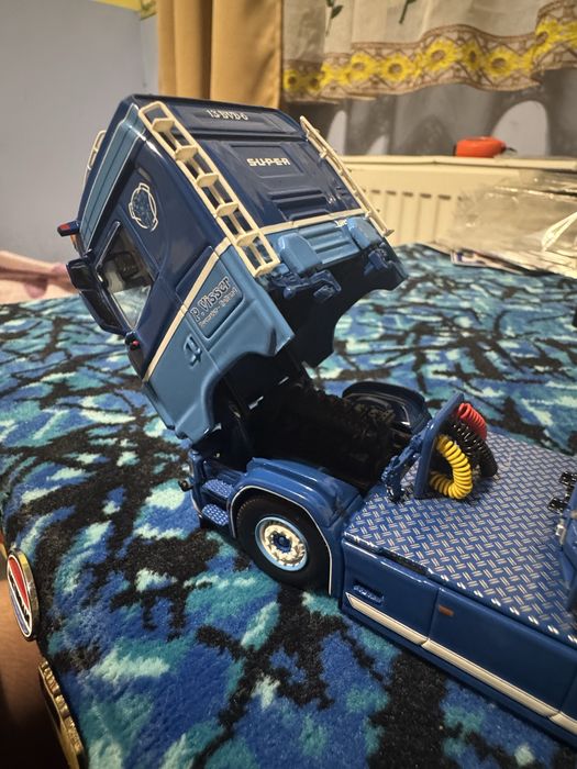 Se vinde macheta Tekno 1:50 noua