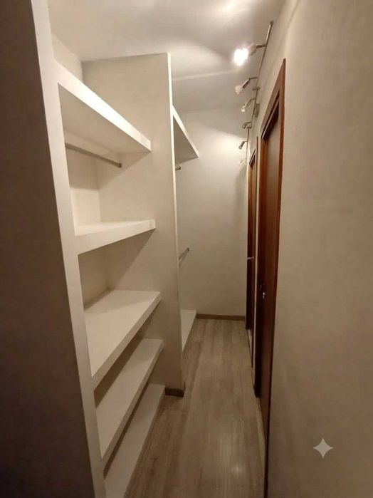 Apartament duplex spatios de 3 dormitoare si 2 living-uri | 124 mp |