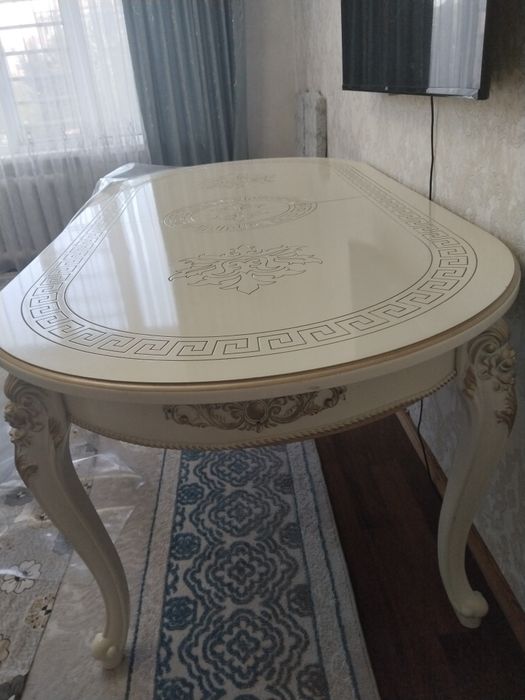 Продам стол со стульями 8шт