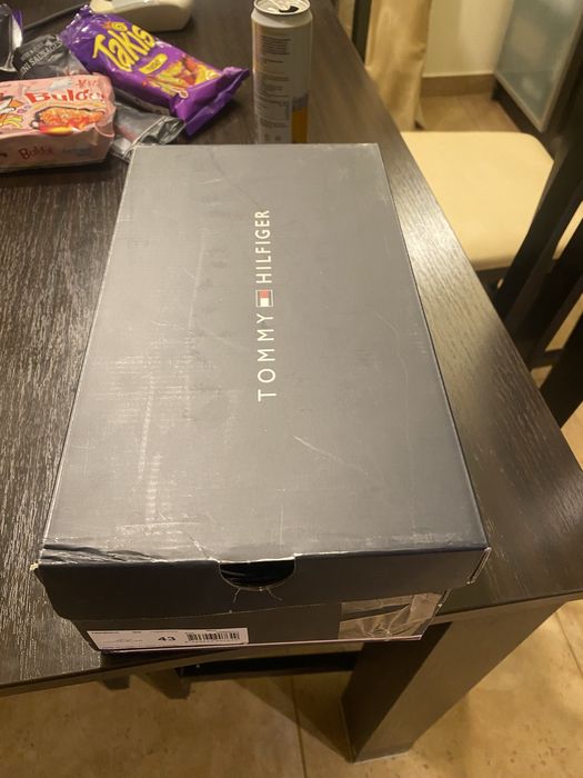 Vind sandale piele tommy noi marimea 43