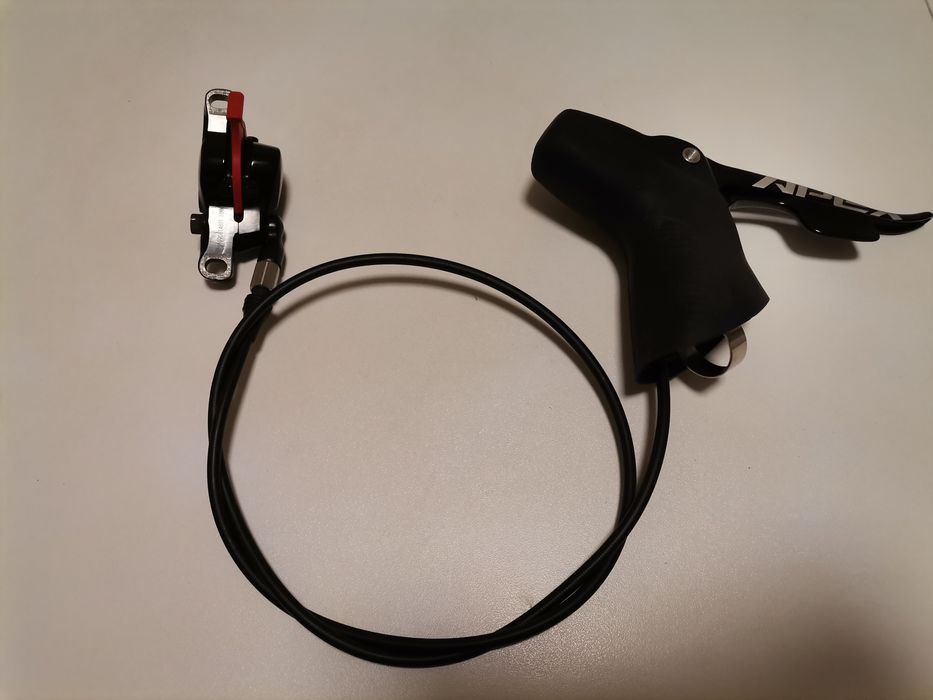 Sram Apex команда с хидравлични спирачки