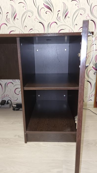 Продам письменный стол