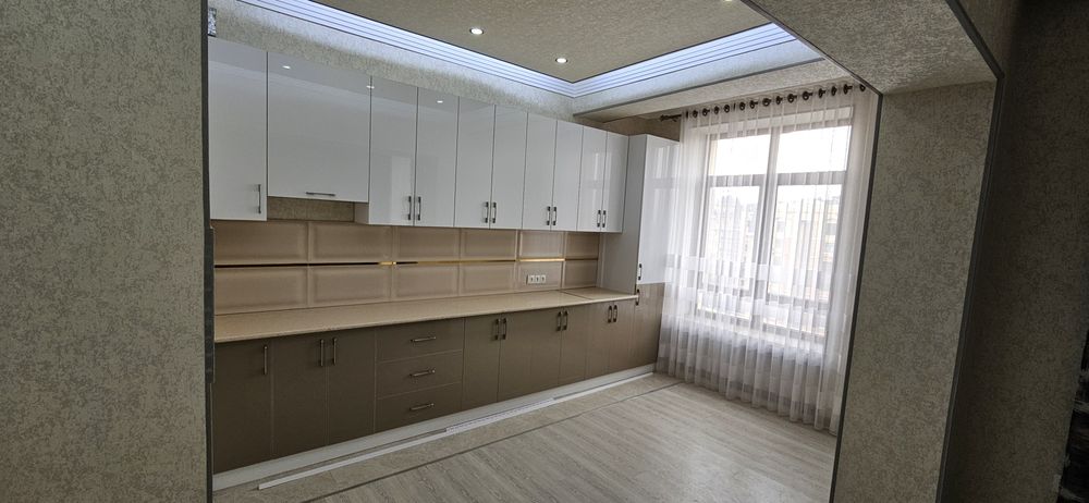 Kvartera sotiladi srochne ajoyib lakatsyada joylashgan